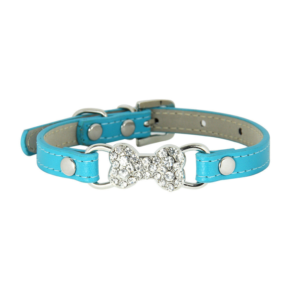 Laisse pour chat mignon avec collier pour animal de compagnie orné d'un os en diamant cristal