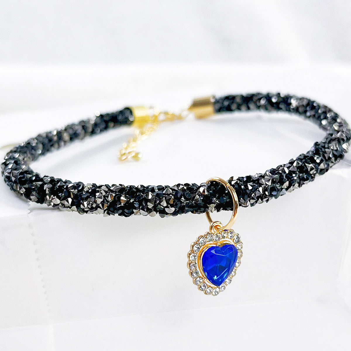 Collier pour chat avec pendentif cœur à bijoux, strass réfléchissants pour fête