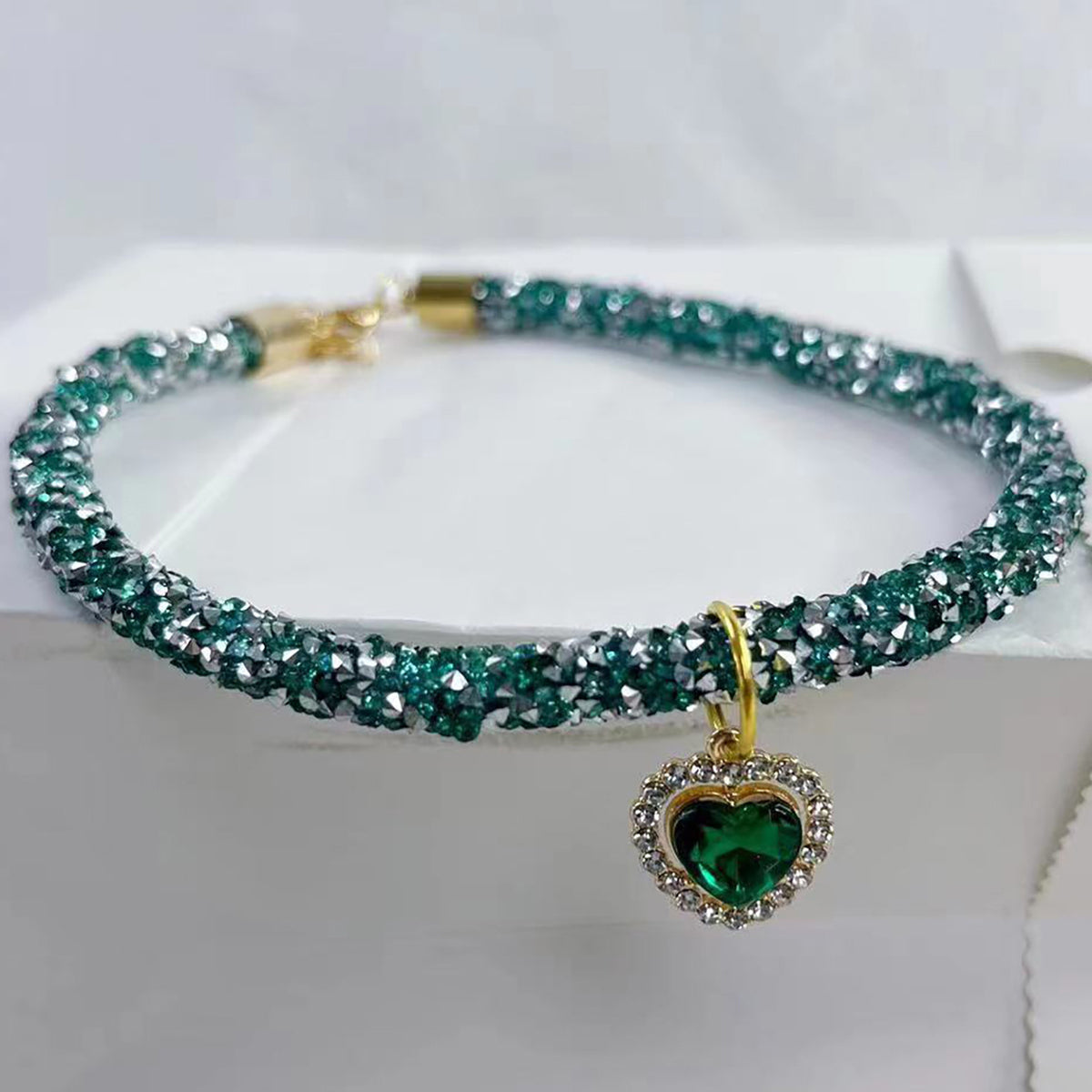 Collier pour chat avec pendentif cœur à bijoux, strass réfléchissants pour fête