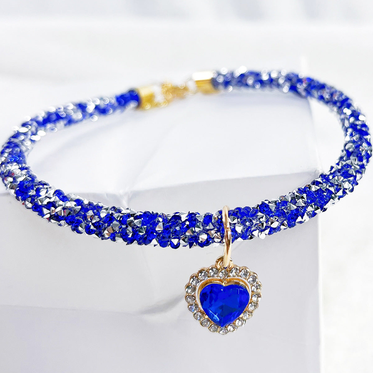 Collier pour chat avec pendentif cœur à bijoux, strass réfléchissants pour fête