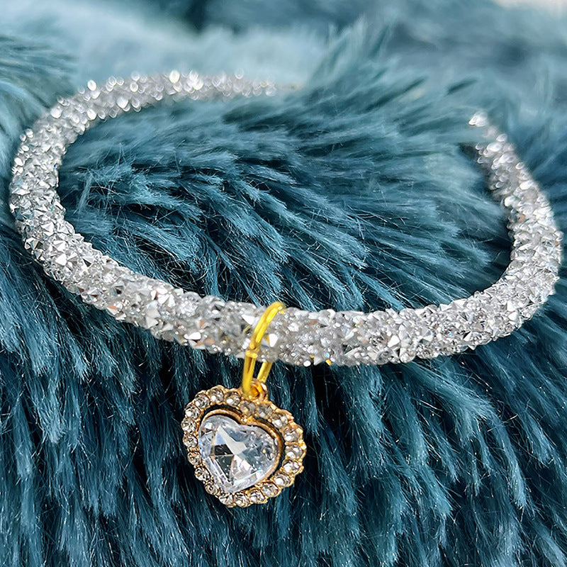 Collier pour chat avec pendentif cœur à bijoux, strass réfléchissants pour fête