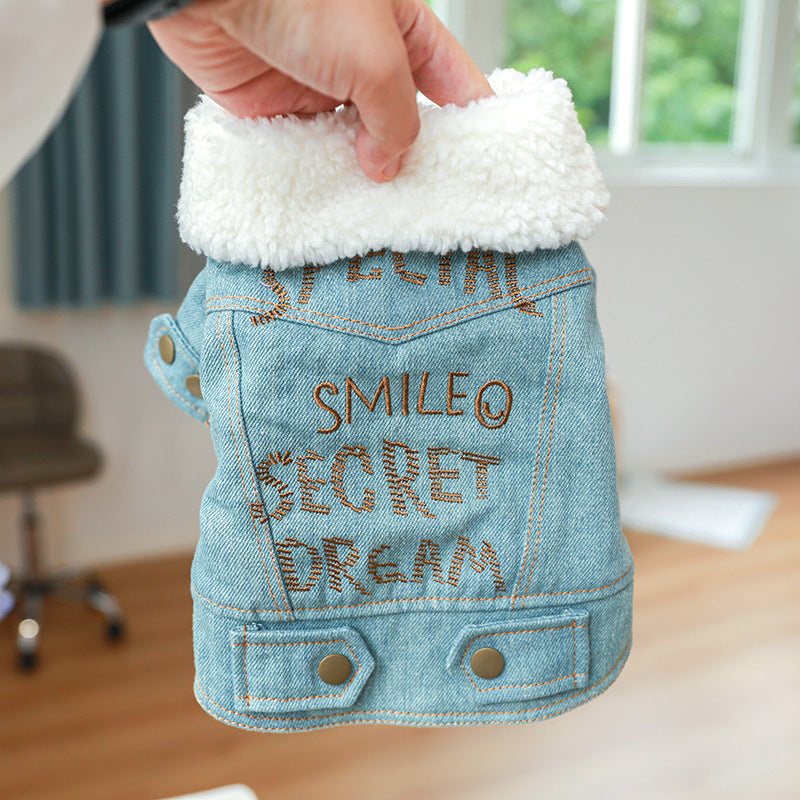 Manteau pour animal en coton denim épais doublé en peluche avec lettres anglaises